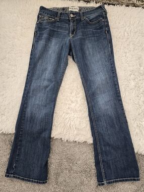 Ariat REAL Mid Rise Bootcut Tulip Jean 10023500. Size 32R.